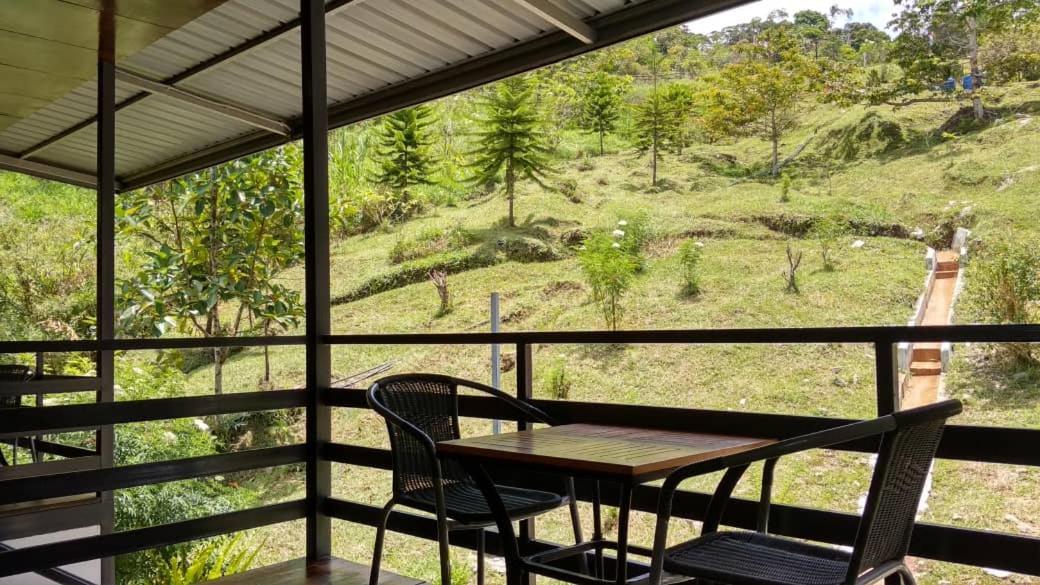 Ayana Holiday Resort Kampong Kundassan エクステリア 写真